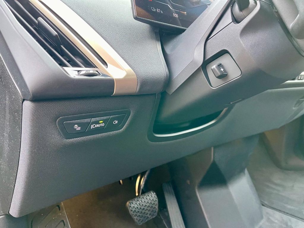 BMW iX - Photo 48