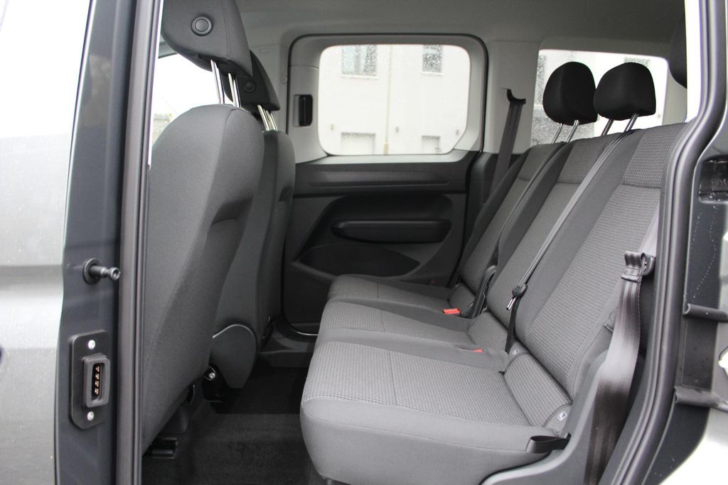 Volkswagen Caddy - Photo 30