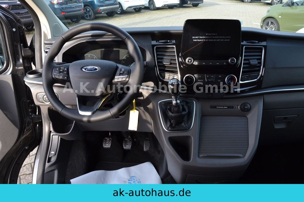Ford Tourneo Custom - Photo 32