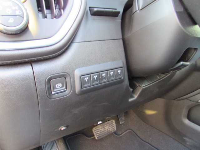 Chevrolet Silverado - Photo 16