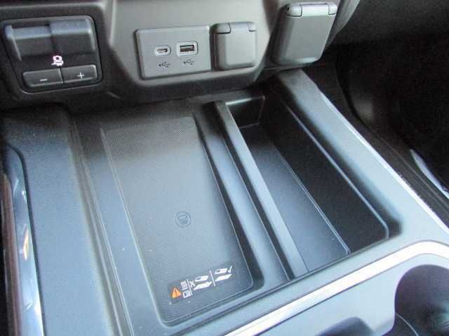 Chevrolet Silverado - Photo 40