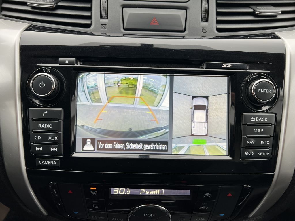 Nissan Navara - Photo 12