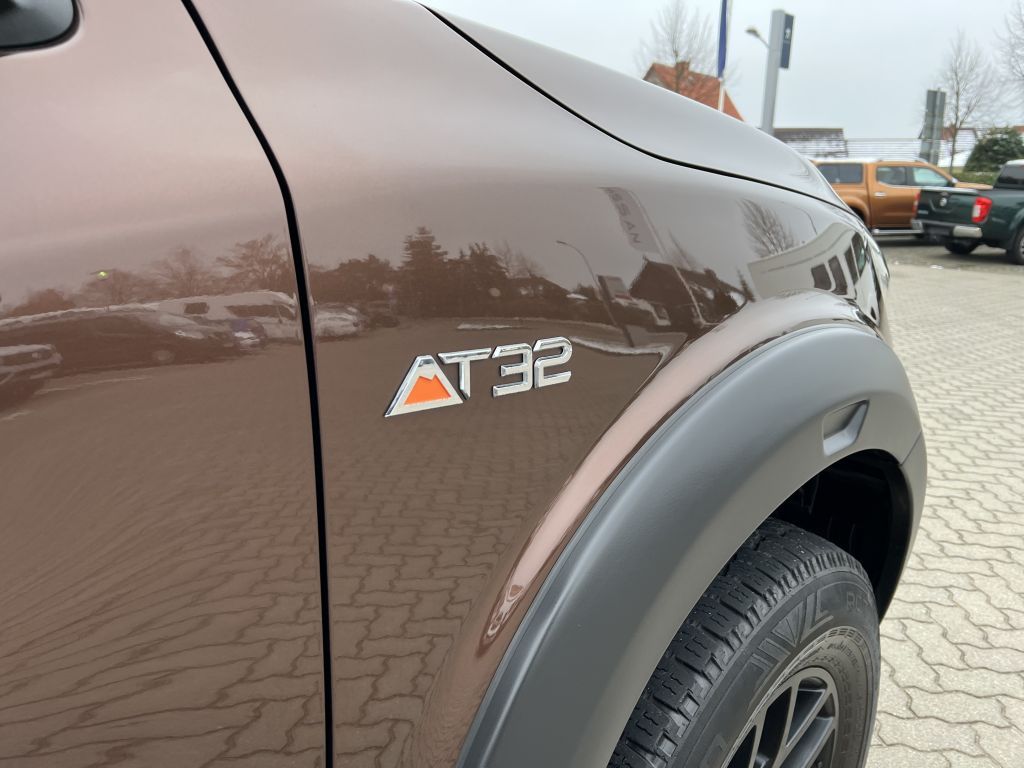 Nissan Navara - Photo 40